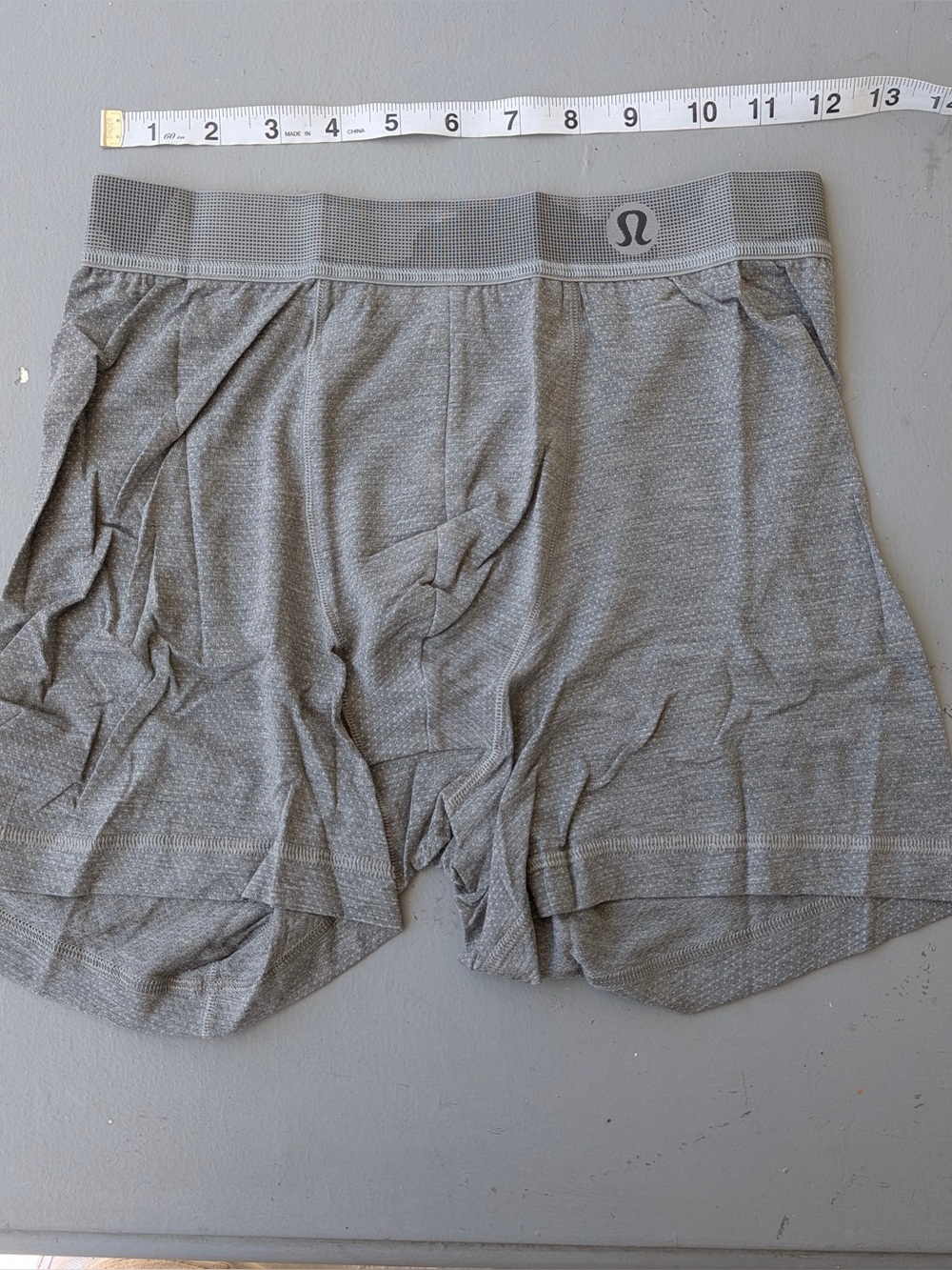 New Lululemon Athletica Men’s Heather Gray Boxer Briefs Sz M